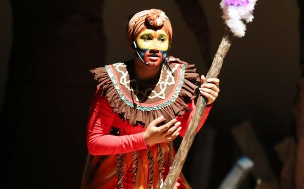 Student of Abu Dhabi International School at a thetrical reproduction of the Lion King